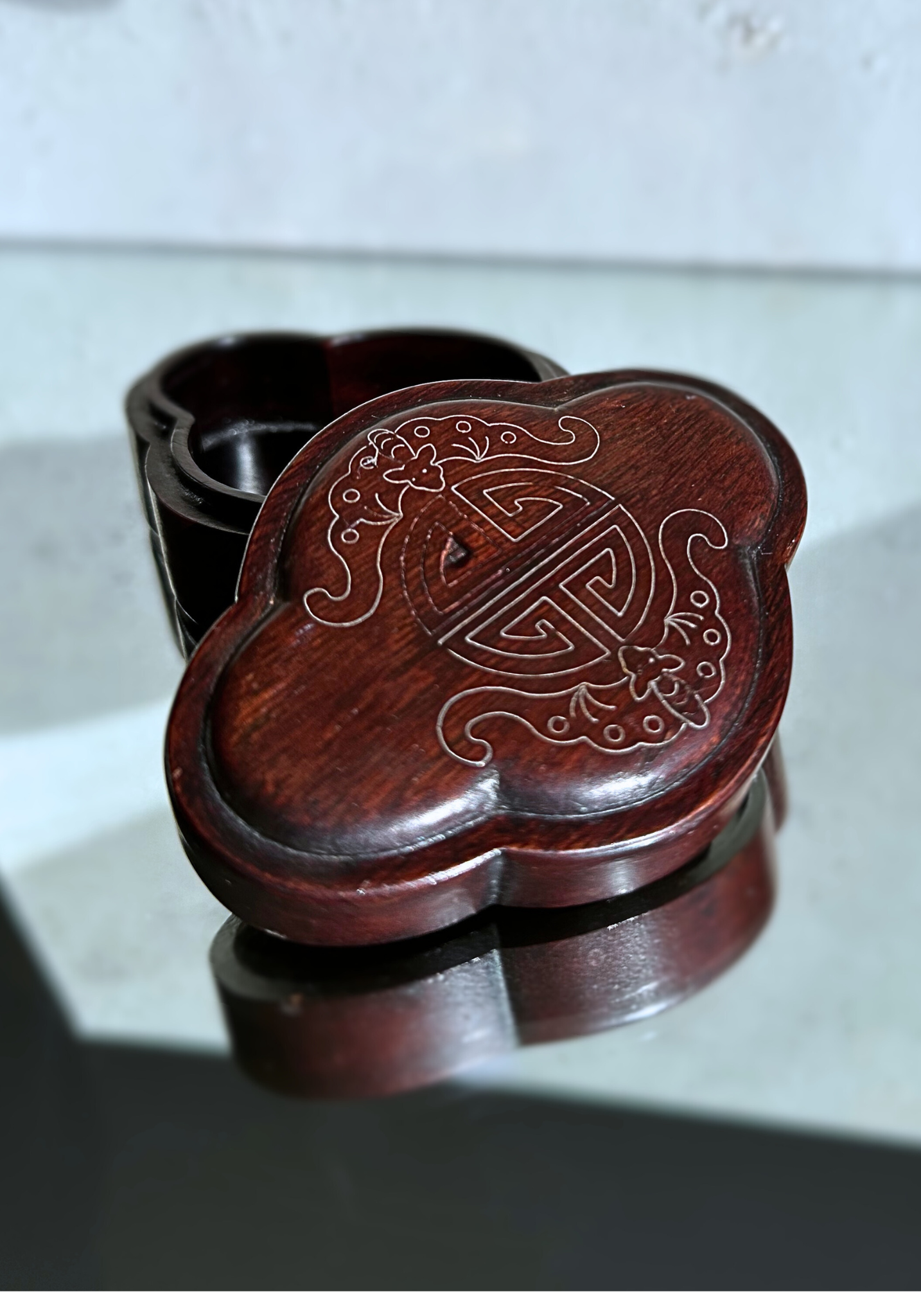 ROSEWOOD HAND-CARVED RING BOX (CHINA)